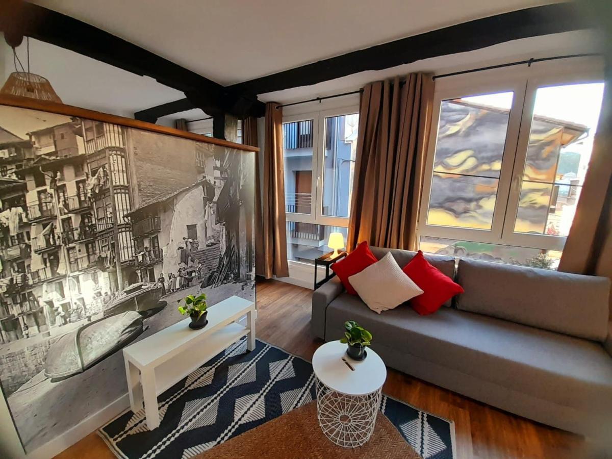 Andra Mari Apartamentu Turistikoak ベルメオ エクステリア 写真