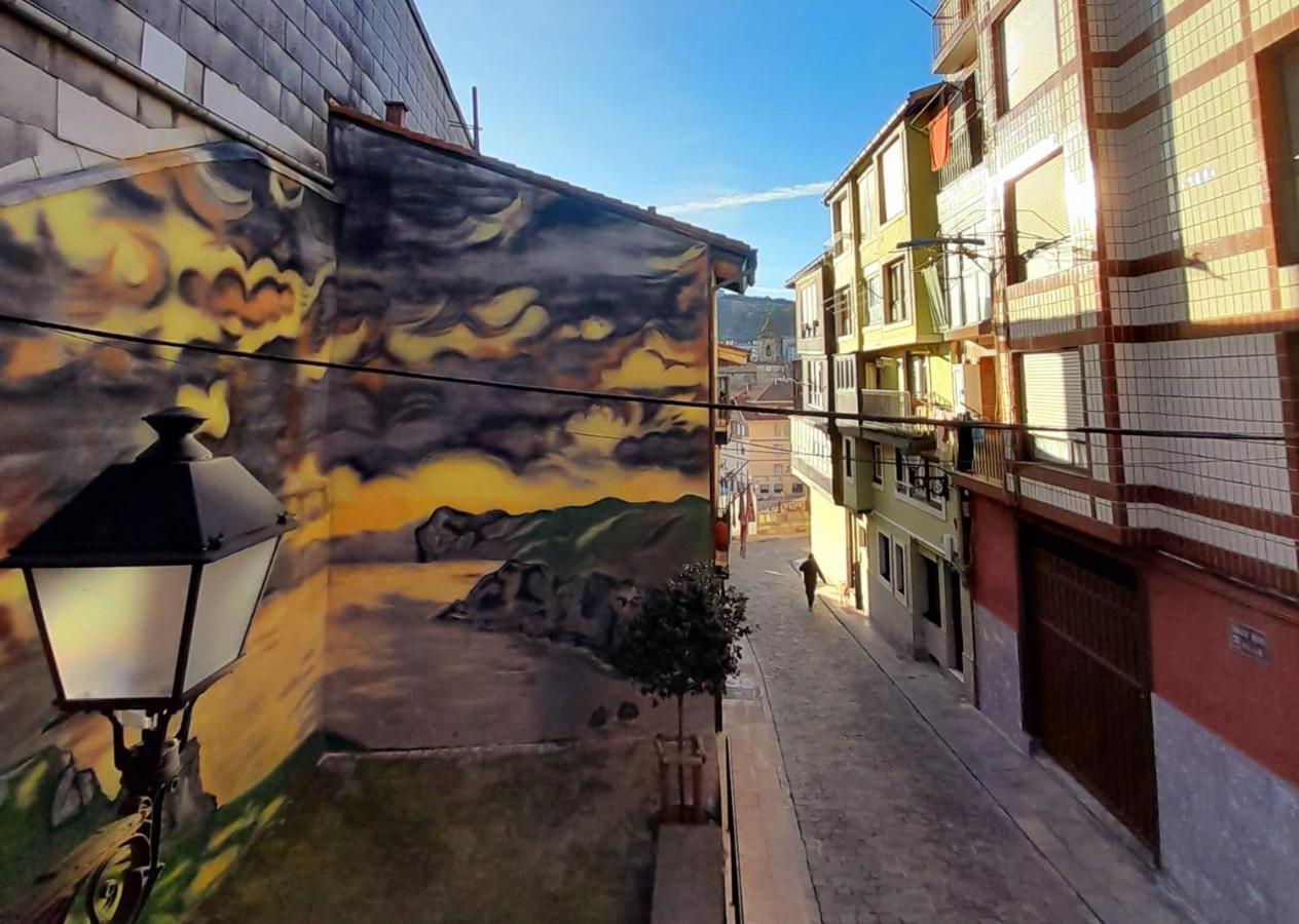 Andra Mari Apartamentu Turistikoak ベルメオ エクステリア 写真