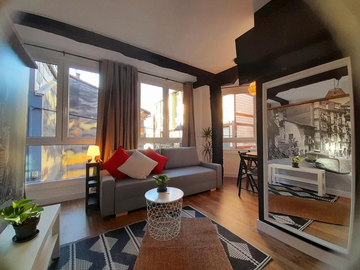 Andra Mari Apartamentu Turistikoak ベルメオ エクステリア 写真