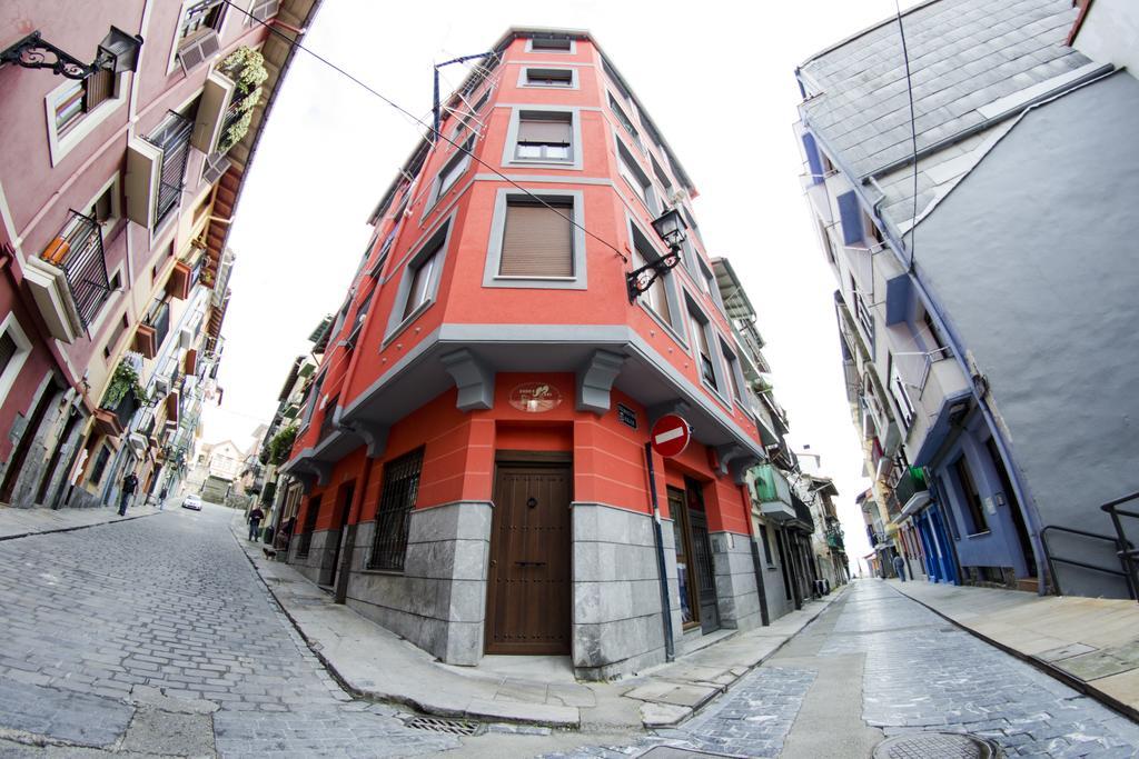 Andra Mari Apartamentu Turistikoak ベルメオ 部屋 写真
