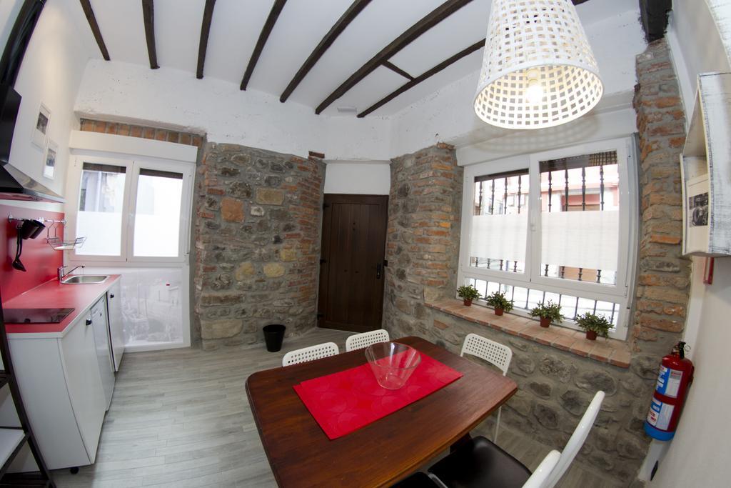 Andra Mari Apartamentu Turistikoak ベルメオ 部屋 写真